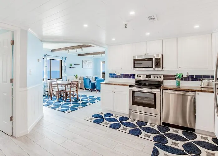 Holiday home Waikiki 305